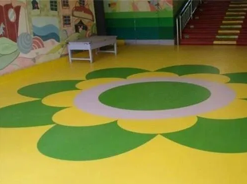 幼儿园塑胶地板怎么样？幼儿园塑胶地板有害健康吗？