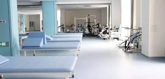 医院走廊以及医院病房的PVC地板应用，优秀！