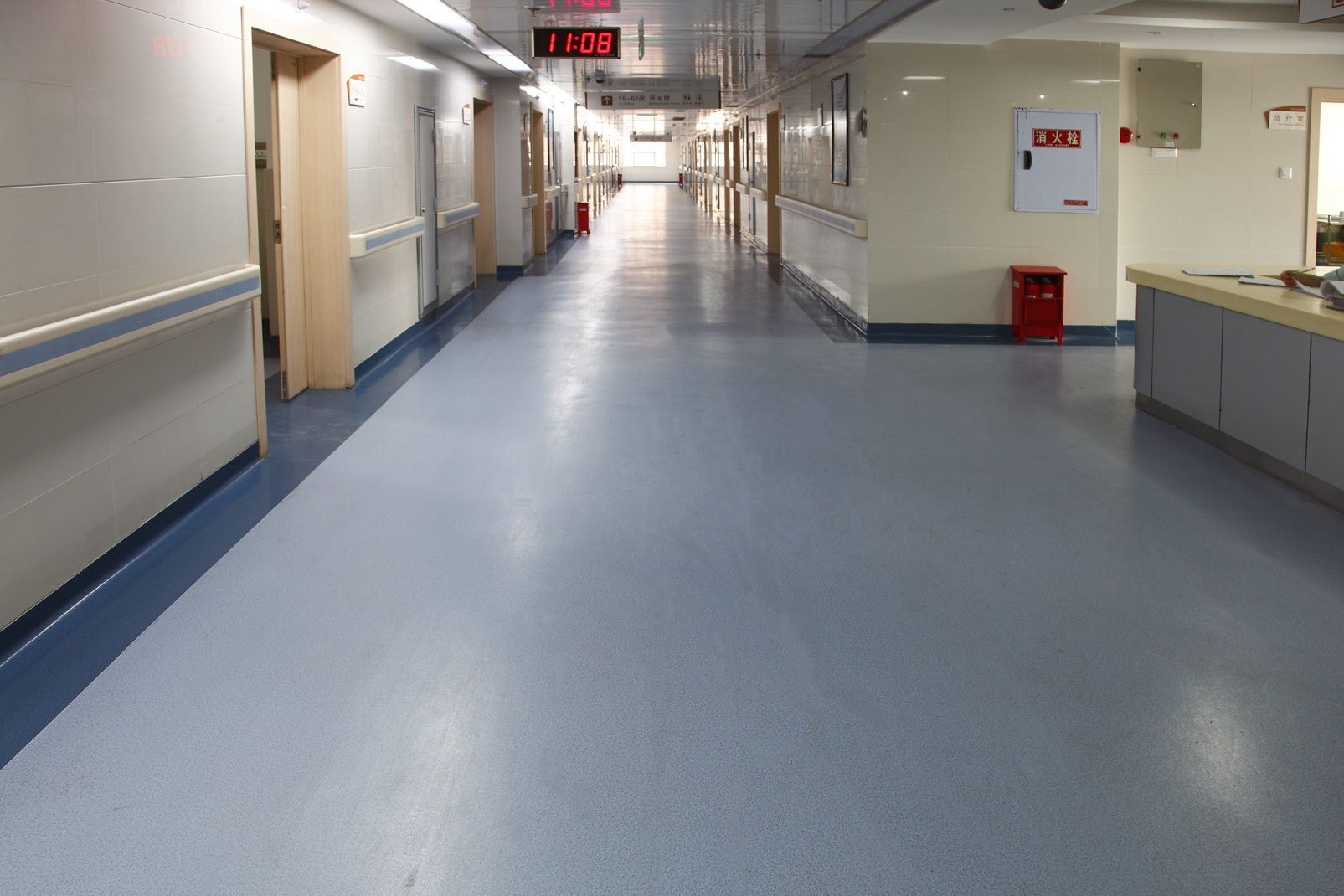 为什么医院都热衷于选择使用PVC地板【腾方PVC地板】