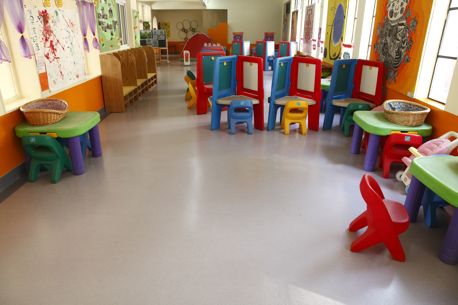 幼儿园PVC地板深受幼教系统喜欢的原因【腾方PVC地板】