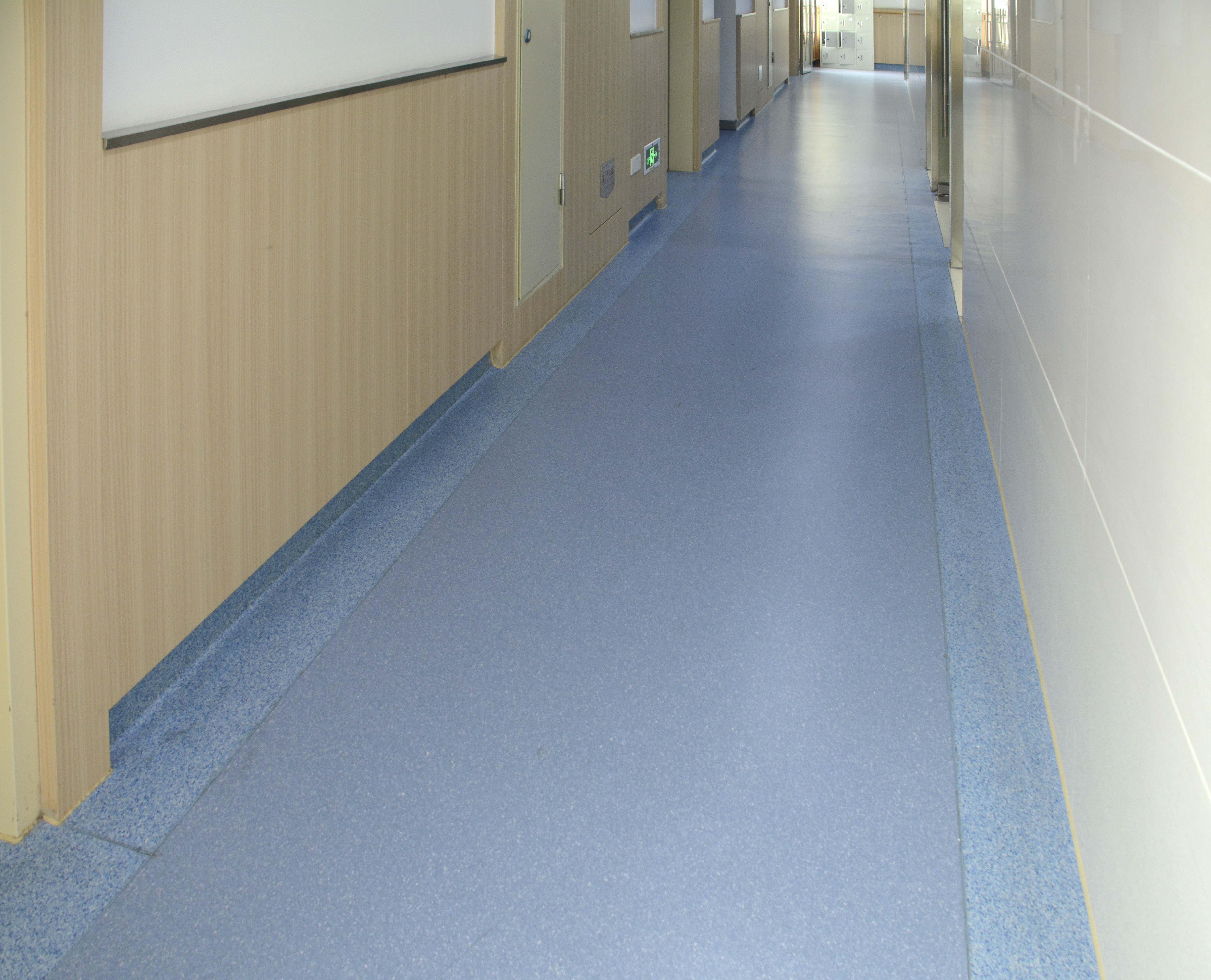 PVC塑胶地板是否具有抗菌性能【腾方PVC地板】