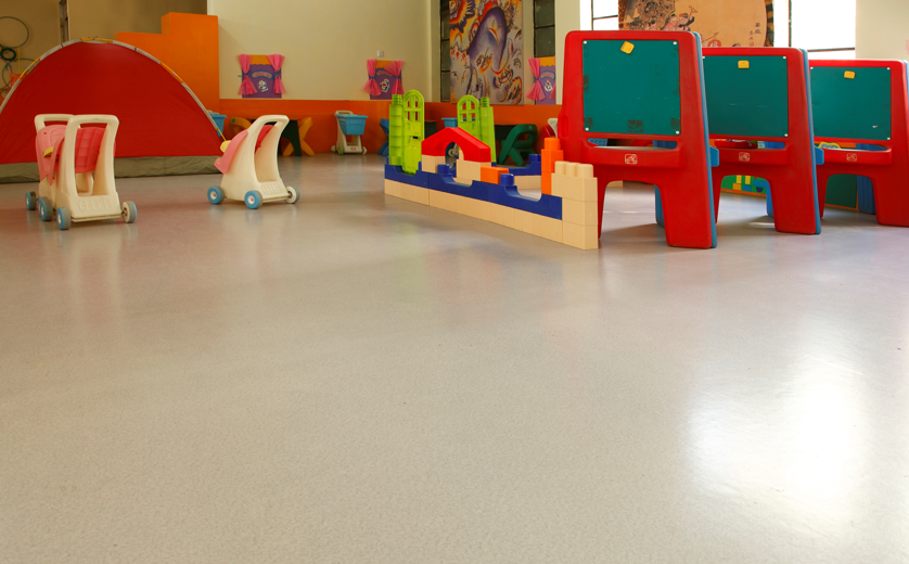 幼儿园专用地板的优势【腾方PVC地板】