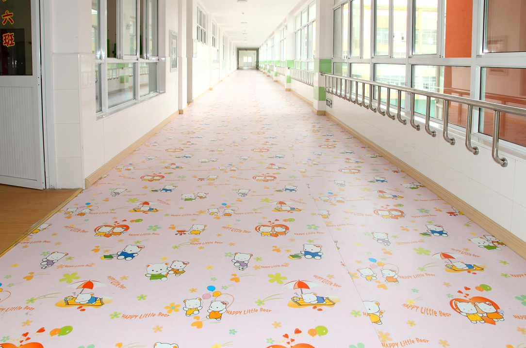幼儿园室内地板怎么挑选【腾方PVC地板】